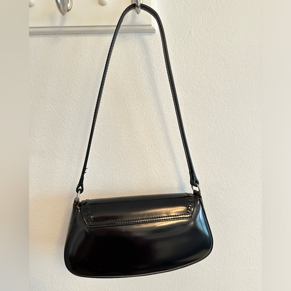 Small black patent leather guess purse - going out purse - Picture 2 of 6